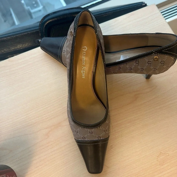 Etienne Aigner size 6.5 pumps excellent  condition - Picture 7 of 12